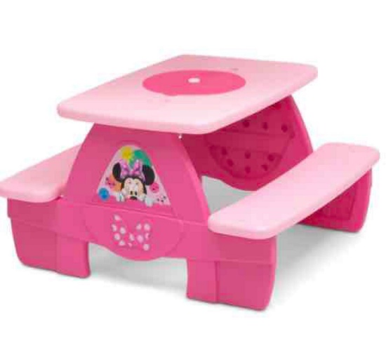 Minnie Mouse 4 Seat Activity Picnic Table