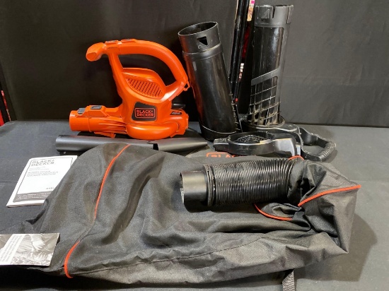 BLACK + DECKER
