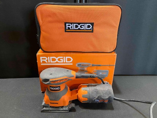 RIDGID 1/4 Sheet Sander