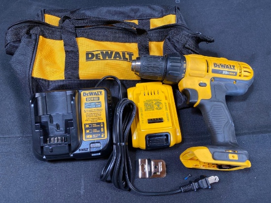 DEWALT 20V MAX BRUSHLESS 1/2? DRIL/DRIVER KIT