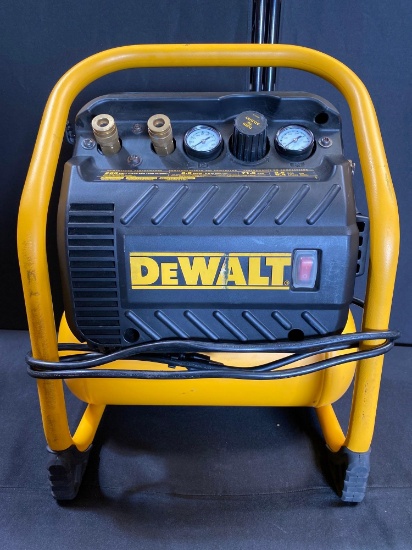 DEWALT COMPRESSOR PERFORMANCE 200 PSI Max Tank Pressure