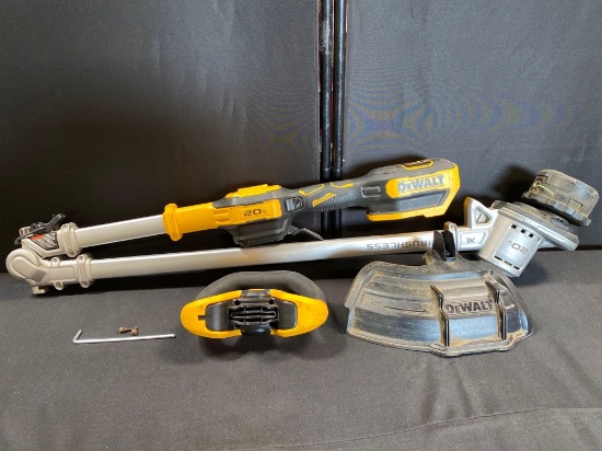 DEWALT 20V MAX BRUSHLESS XR 14? (355.6 mm) FOLDING STRING TRIMMER