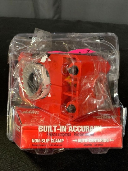 Milwaukee Non-Slip Clamp