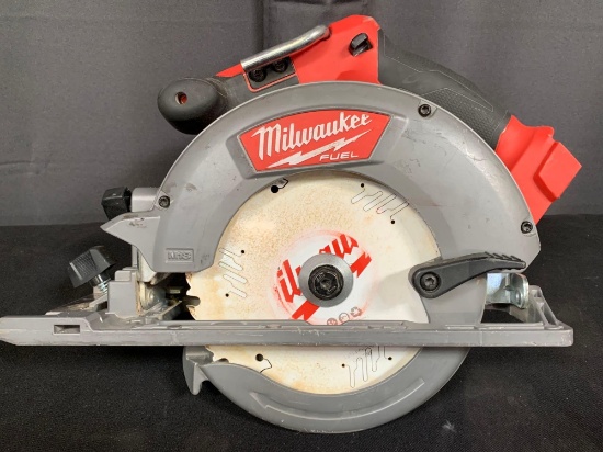 Milwaukee Circular Saw
