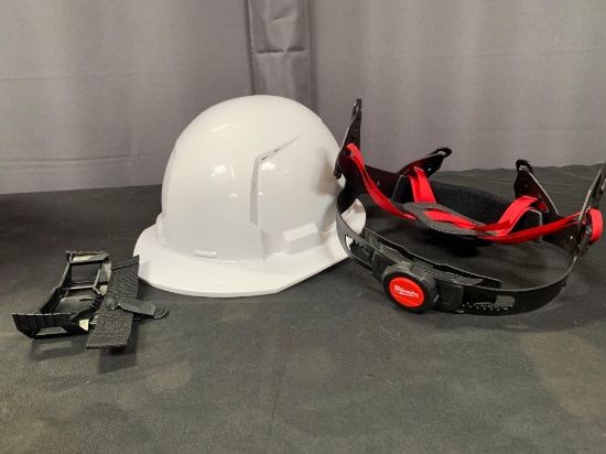 Milwaukee BOLT White Type 1 Class C Front Brim Vented Hard Hat