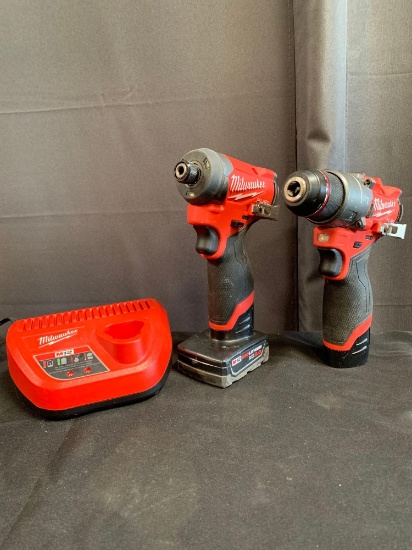 Milwaukee Cordless Hammer Drill and Impact Driver Combo Kit w/2 Batteries