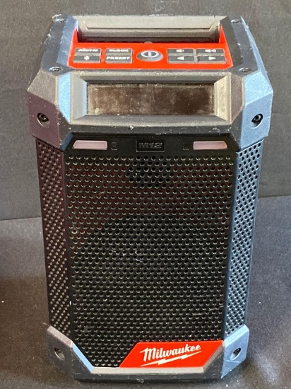 Milwaukee M12 Radio + Charger