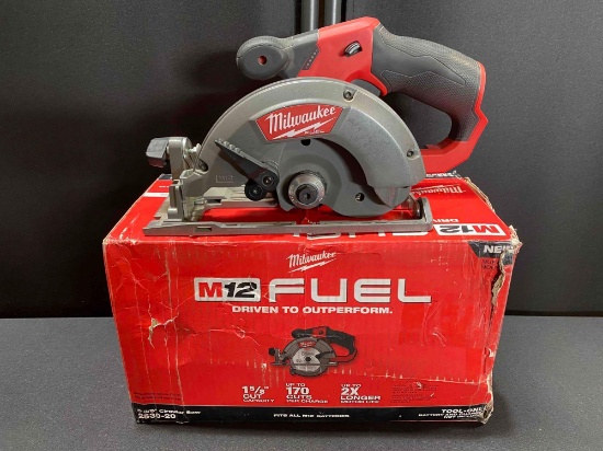 Milwaukee 5-3/8? Circular Saw (Tool-Only)