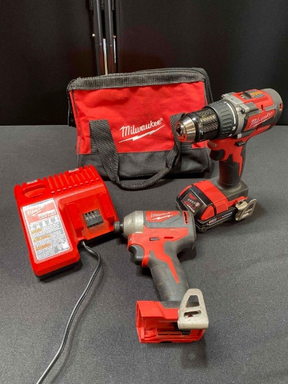 Milwaukee 1/4? Hex Impact Driver and 1/2? Drill/Driver Kit