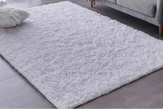 TABAYON Shaggy White Rug 108 x 72