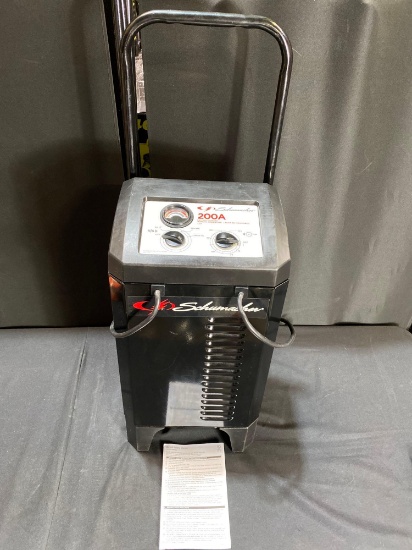 Schumacher 200A BATTERY CHARGER + ENGINE STARTER