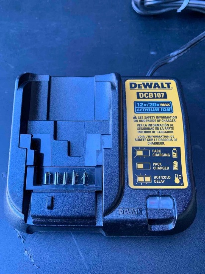 DeWalt 12V/20V Charger