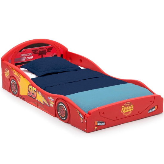 Disney Pixar Cars Lightning McQueen Plastic Sleep and Play Toddler Bed by Delta Children
