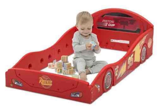 Delta Children Disney McQueen Toddler Sleep & Play Area