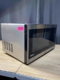 Panasonic 1.3 Cubic Foot Countertop Microwave Oven