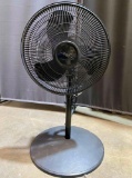 Lasko Oscillating Pedestal Fan