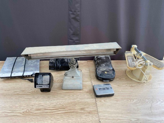 Lot of electronic