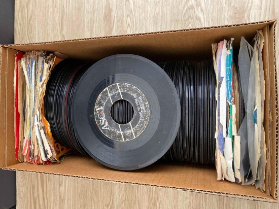 Lot of vintage vinyl records