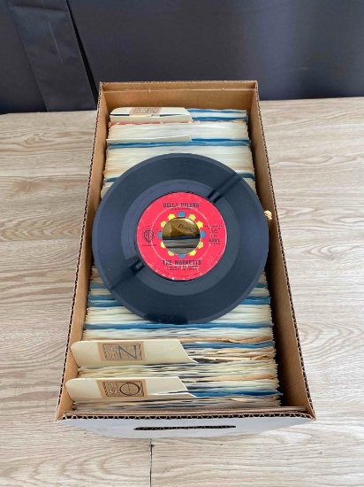 Lot of vintage vinyl records
