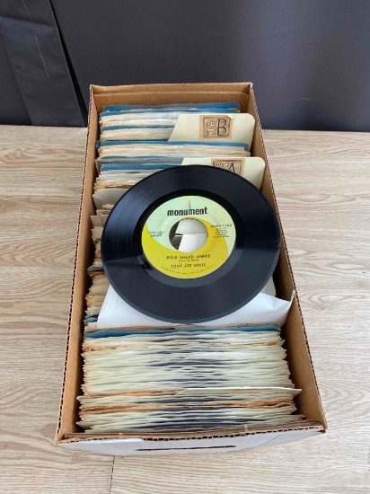 Lot of vintage vinyl records