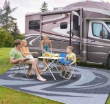 Reversible Outdoor Mat for Patios and RVs, Grey Vine
