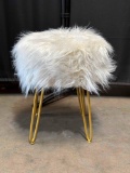 chair with fluff