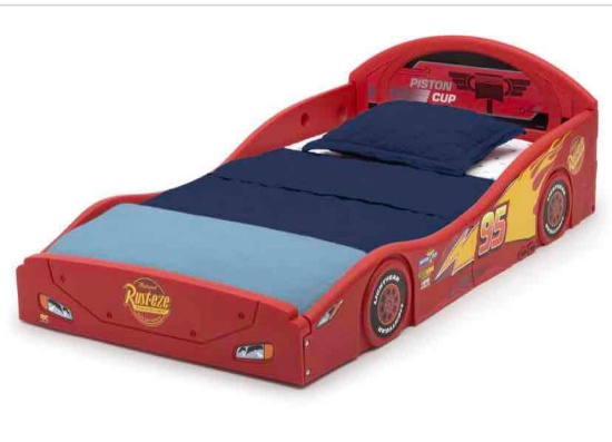 Cars Lightning McQueen Plastic Sleep and Play Toddler Bed