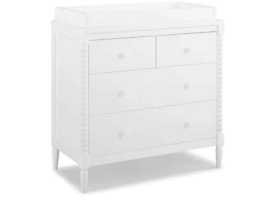 Delta Children Saint 4 Drawer Dresser with Changing Top and Interlocking Drawers
