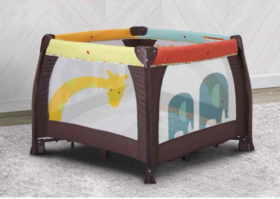 Delta Children 36 x 36-inch Playard