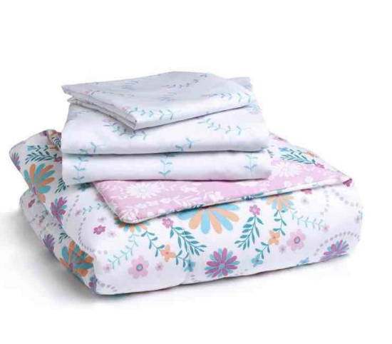 Delta Children 4 Piece Toddler Bedding Set for Girls