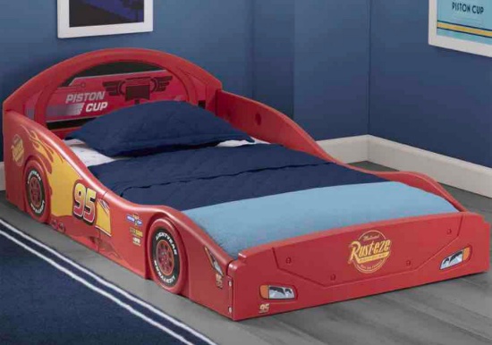 Cars Lightning McQueen Plastic Sleep and Play Toddler Bed