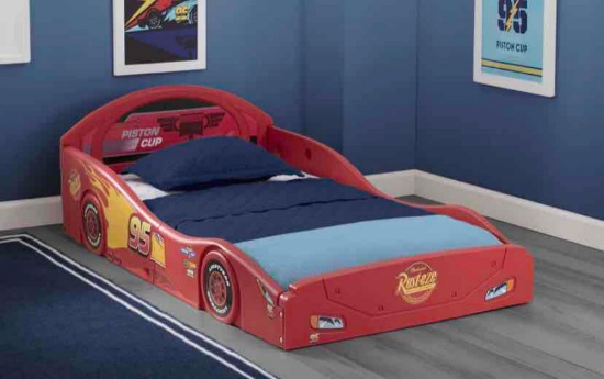 Cars Lightning McQueen Plastic Sleep and Play Toddler Bed