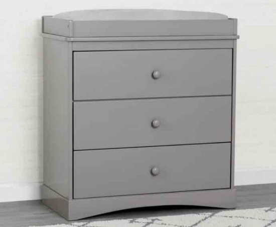 Delta Children Skylar 3 Drawer Dresser with Changing Top