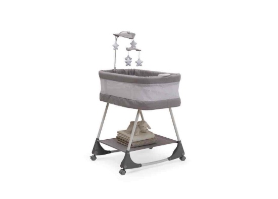 Simmons Kids Shooting Star Rocking Bassinet with Air Flow Mesh