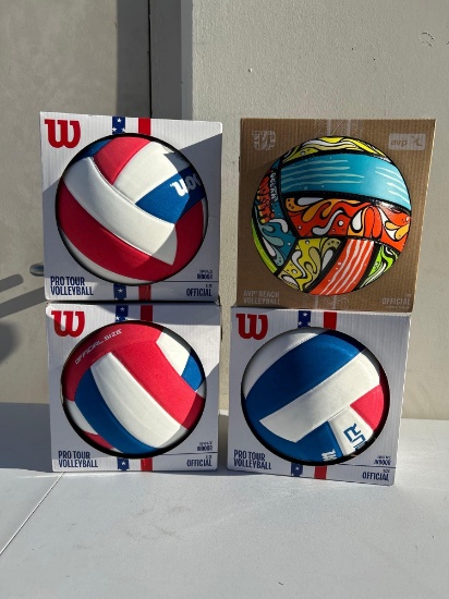 Qty. 4 Volleyballs Beach and Indoor