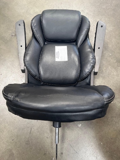 miscellaneous chair bundle.
