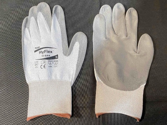 Lot of HyFlex Gloves