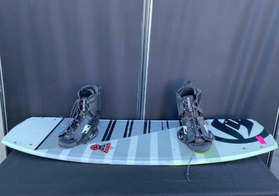 Hyperlite Baseline Wakeboard