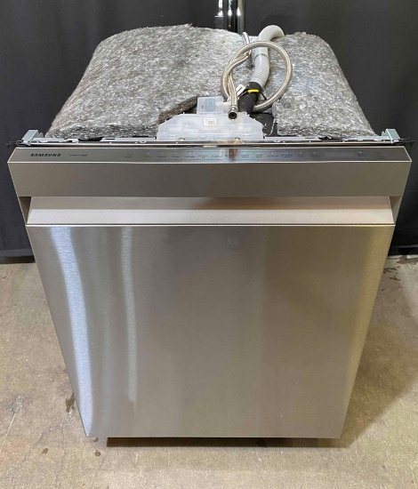 Samsung 24" Smart 46 dBA Dishwasher with StormWash