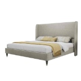 Belo Upholstered Platform Bed Queen