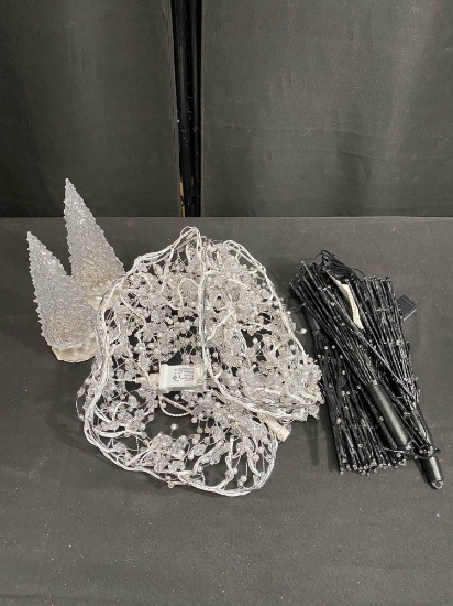 Lot of Christmas Decoration Items