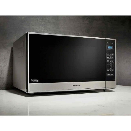 Panasonic Panasonic Family Size 2.2CuFt Countertop Microwave Oven