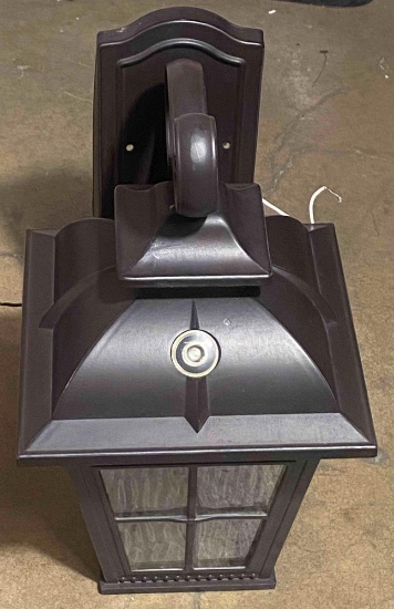 Outdoor Light