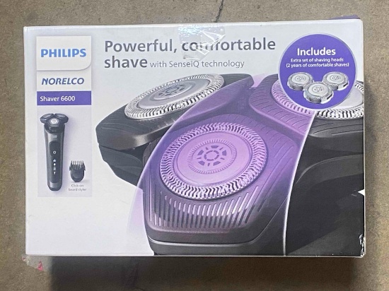PHILIPS NORELCO POWERFUL & COMFORTABLE SHAVE