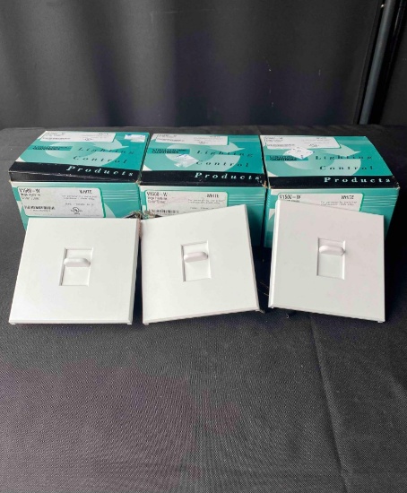 Lighting Control V1500-W