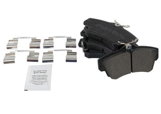 TRQ Front Brake Pads Semi-Metallic Compatible with 2001-2010 Chrysler PT Cruiser
