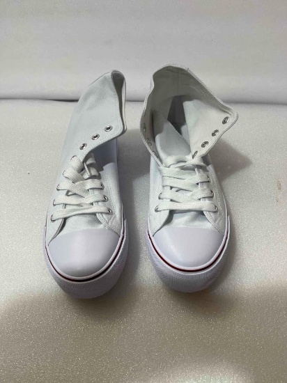 White Shoes Size 8 US.