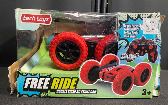The Season Toys "Spider" Double Sided RC Stunt Toy Car