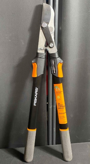 Fiskars 25 Inch Extendable Power-Lever Lopper