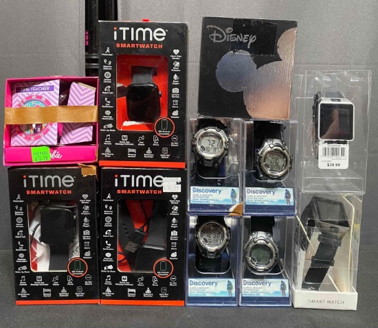 Lot of Clock Different